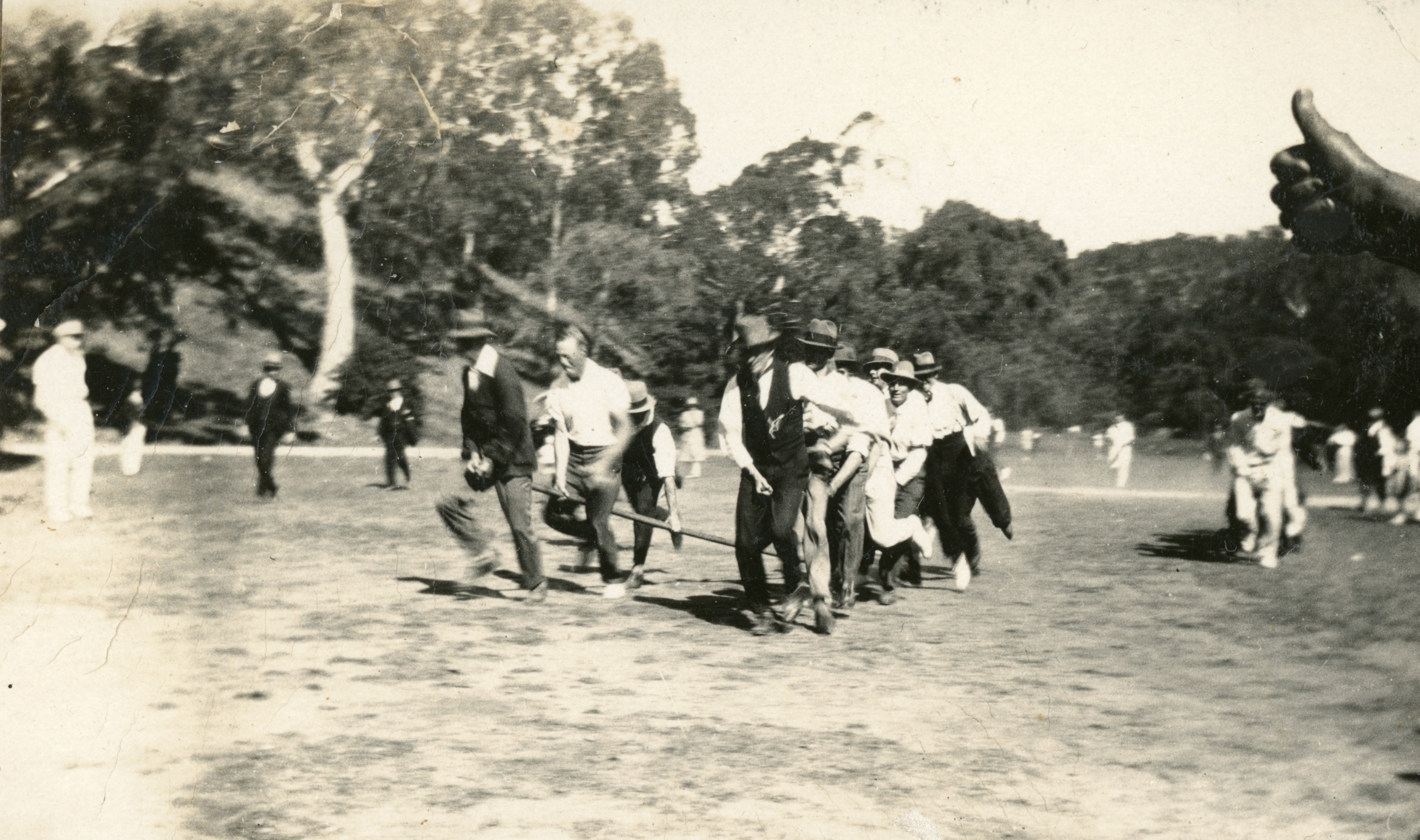 Centipede Race 1926 - Deaf History Collections